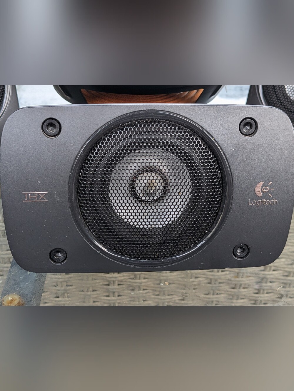 Logitech Z906 5.1 Sound Single Center Speaker - Tested.